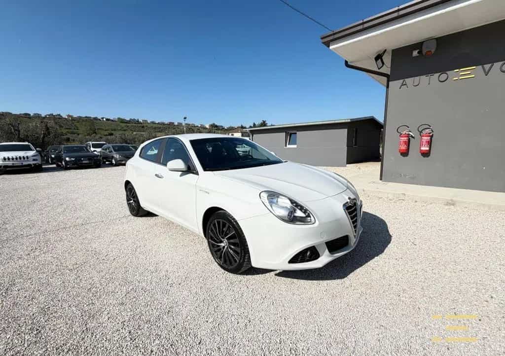 Alfa Romeo Giulietta 1.6 JTDm-2 105 cv exclusive 07/2012-photo-0