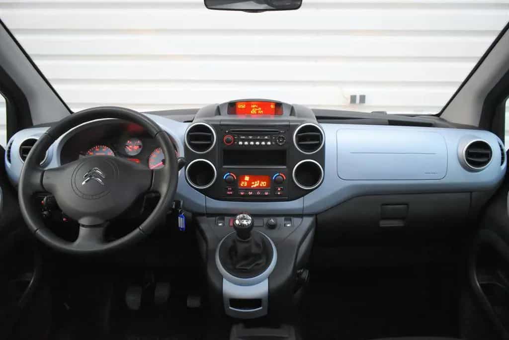 Citroën Berlingo Kombi Selection+SHZ+PDC+AHK+Tempomat 06/2014-photo-13