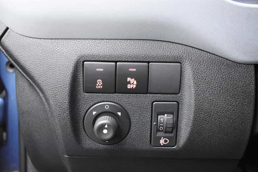 Citroën Berlingo Kombi Selection+SHZ+PDC+AHK+Tempomat 06/2014-photo-19