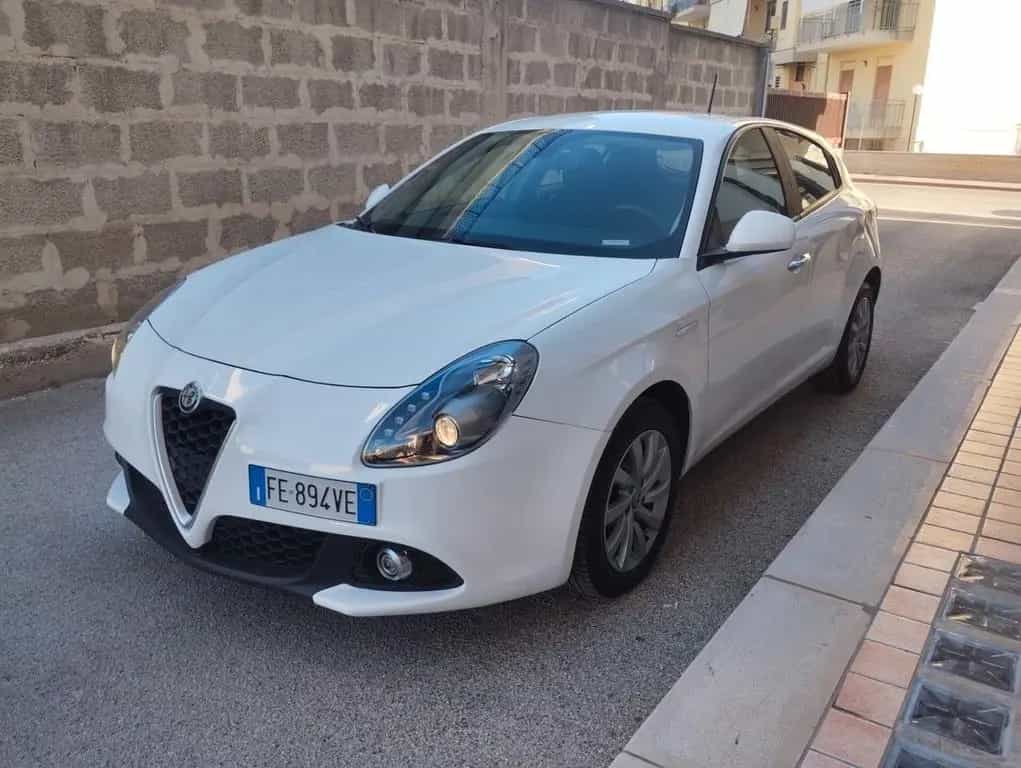 Alfa Romeo Giulietta ROMEO GIULIETTA 1.6 JTDm-2 120 CV Progressi 07/2016-photo-2