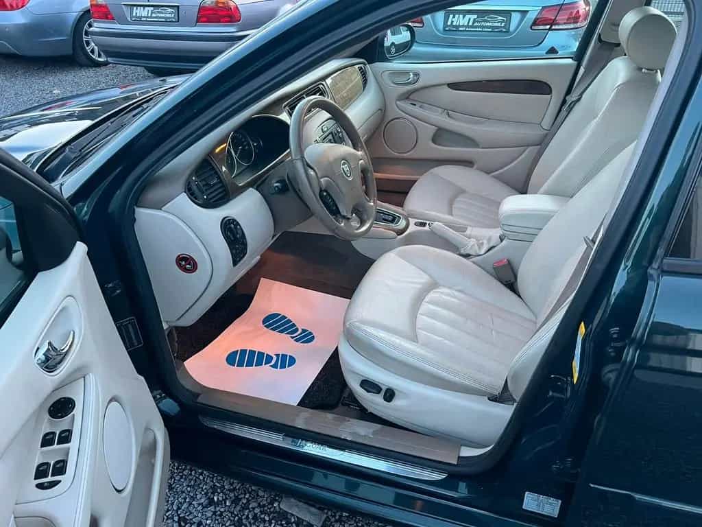 Jaguar X-Type 2.5 Liter V6 *TÜV/ASU NEU* 12/2001-photo-10
