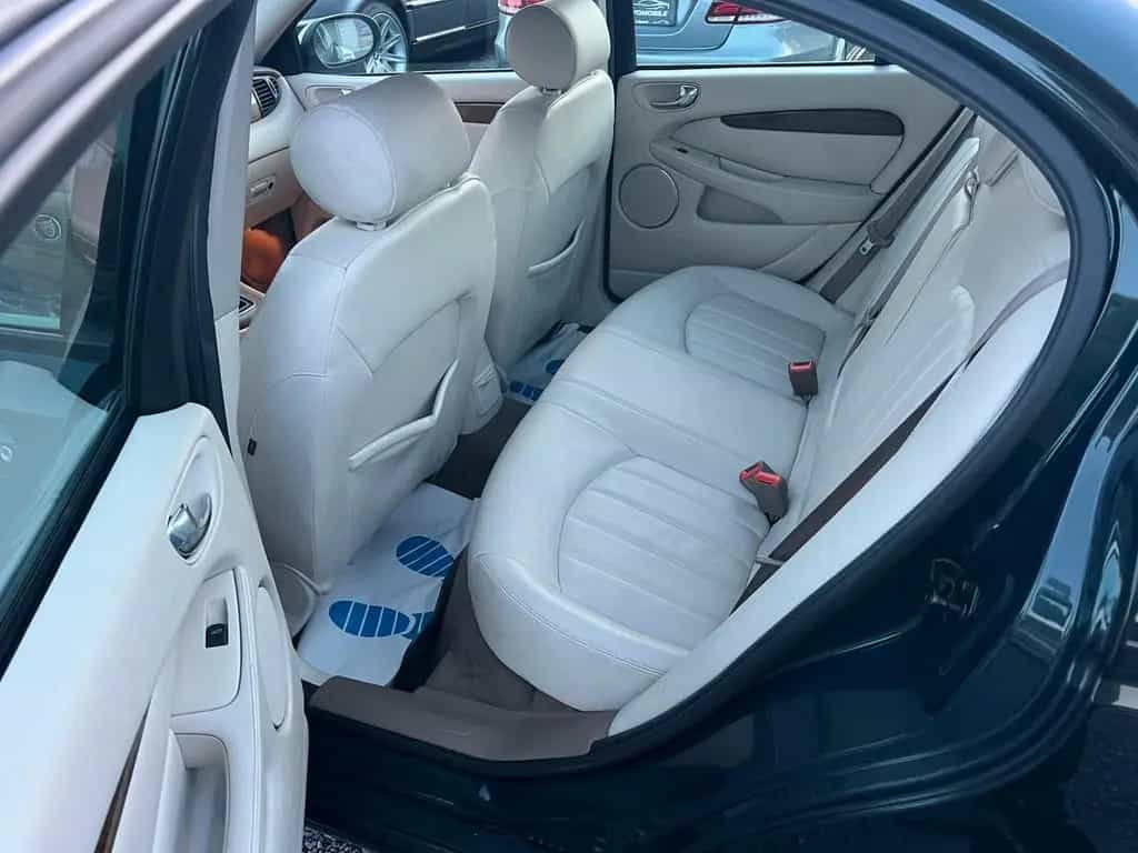 Jaguar X-Type 2.5 Liter V6 *TÜV/ASU NEU* 12/2001-photo-11