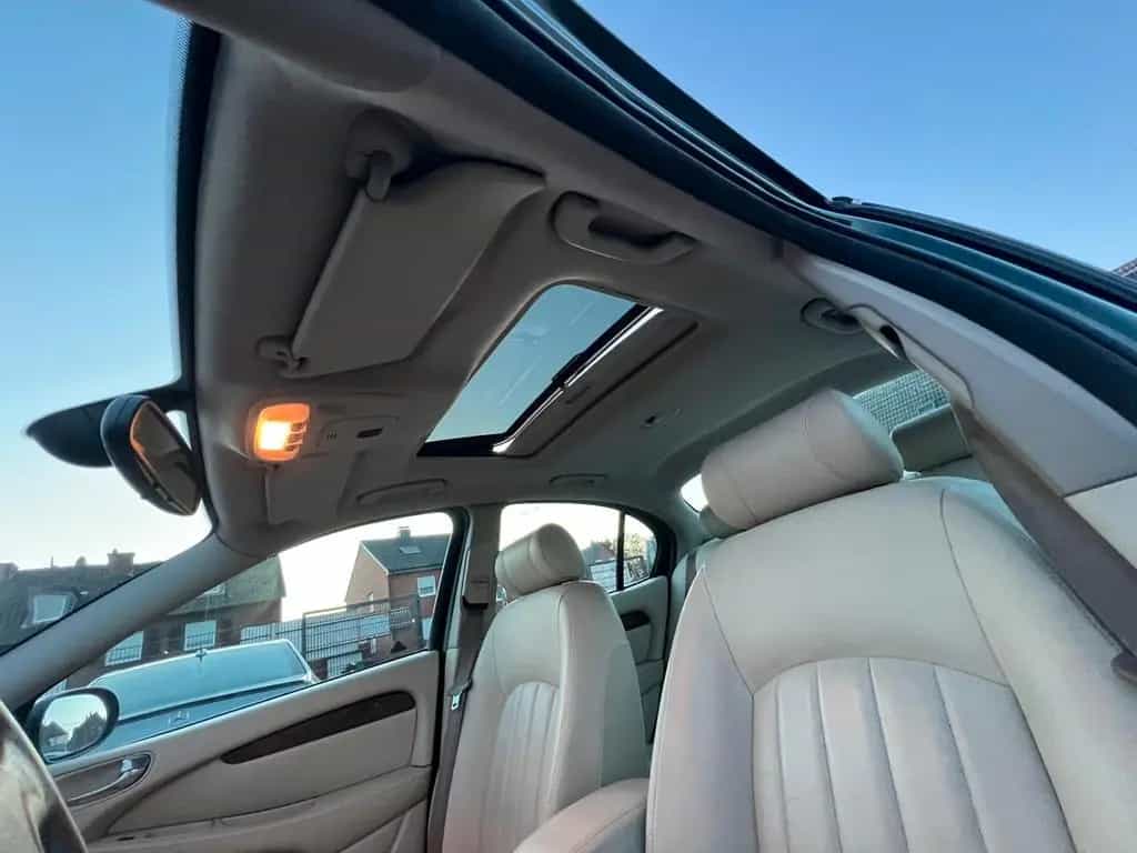 Jaguar X-Type 2.5 Liter V6 *TÜV/ASU NEU* 12/2001-photo-18