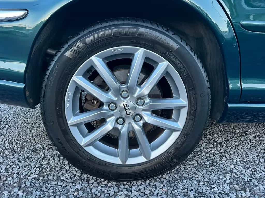 Jaguar X-Type 2.5 Liter V6 *TÜV/ASU NEU* 12/2001-photo-9