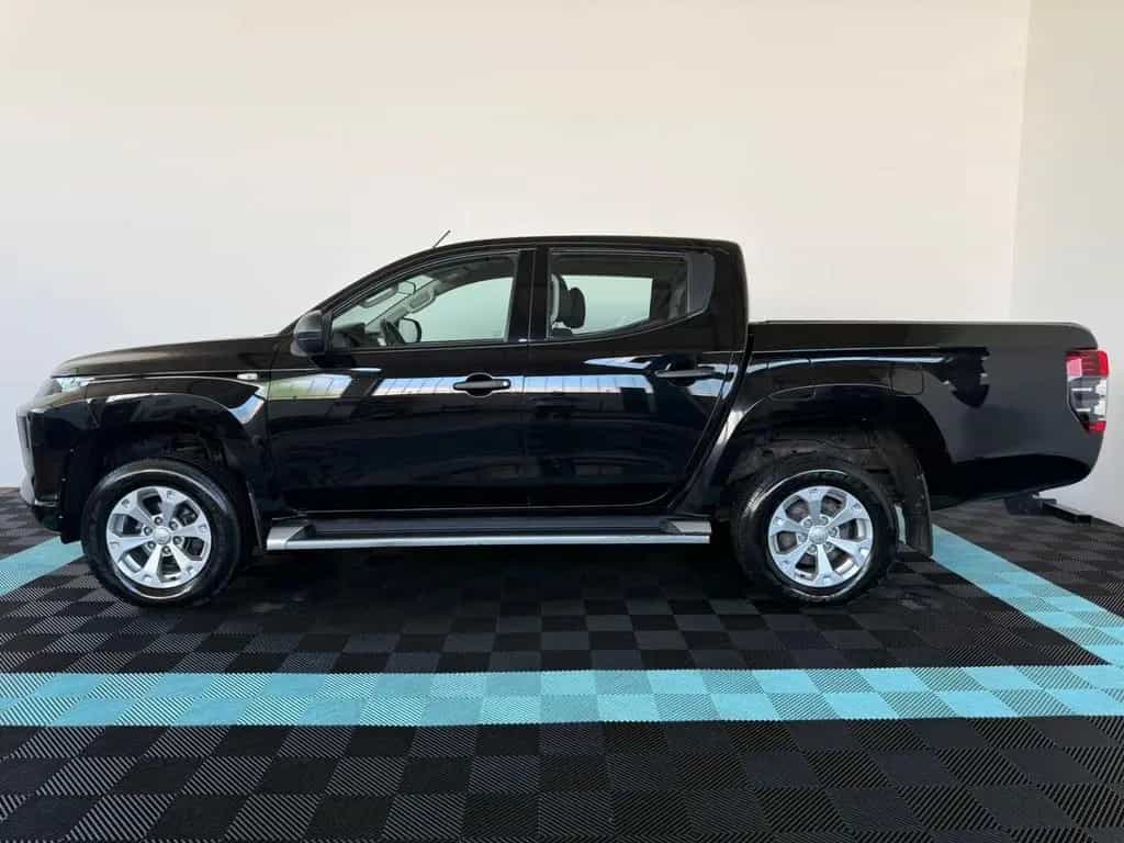 Mitsubishi L200 2.3 D Double Cab 4x4 Easy Select 06/2021-photo-5