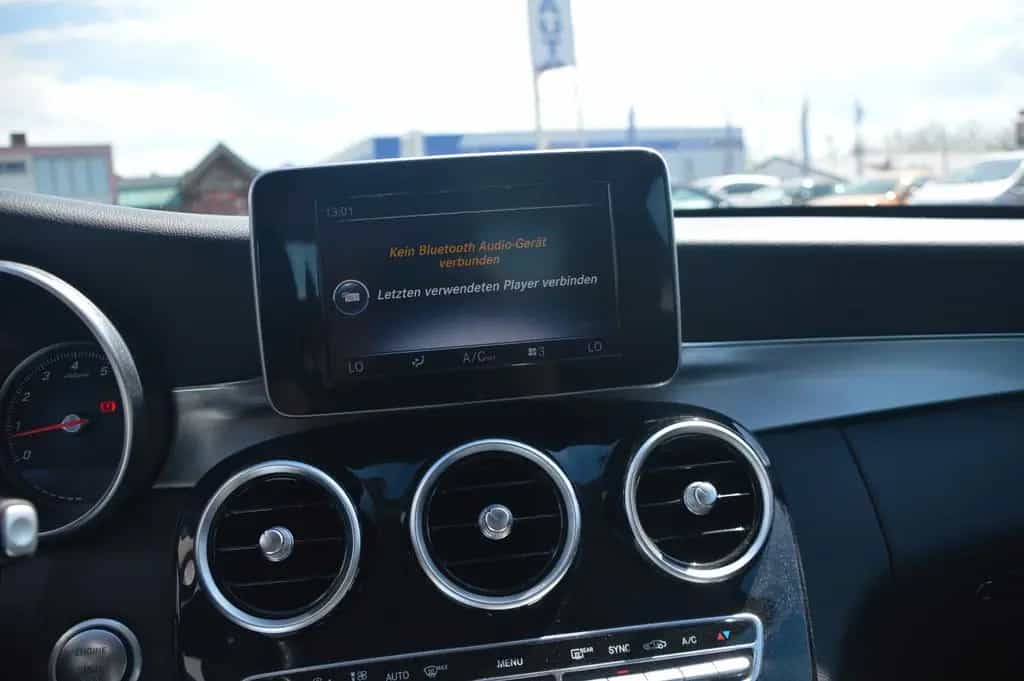 Mercedes-Benz C-Class 200 Limousine CGI AUTOMATIK/GARANTIE/TÜV-NEU 09/2016-photo-25