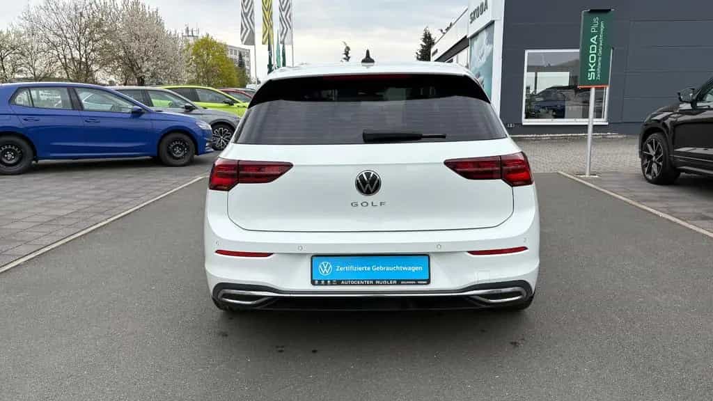 Volkswagen Golf VIII 1.5l TSI Style IQ.LIGHT,PANO,19" ZOLL 12/2019-photo-3