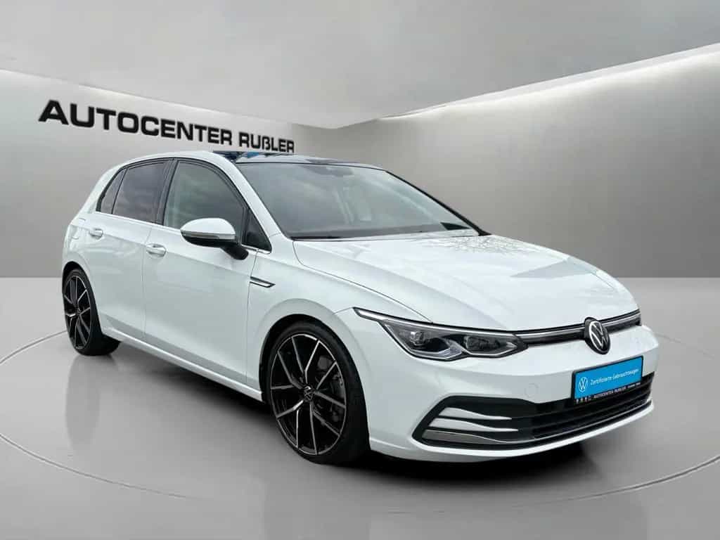 Volkswagen Golf VIII 1.5l TSI Style IQ.LIGHT,PANO,19" ZOLL 12/2019-photo-6