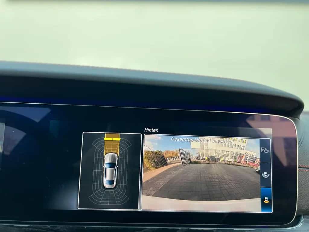 Mercedes-Benz E-Class 53 AMG 4M Coupe Pano RFK BURM. LED Luft. 20LM 10/2018-photo-18