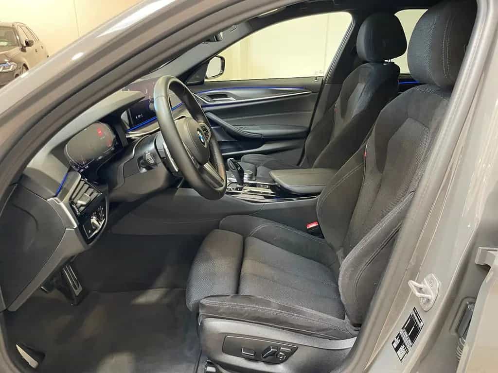 BMW 5 Series 520d Touring M Sport *FACELIFT*1.Hand*H&K*R-CAM* 10/2020-photo-12