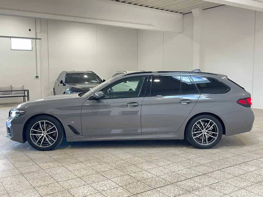 BMW 5 Series 520d Touring M Sport *FACELIFT*1.Hand*H&K*R-CAM* 10/2020-photo-5