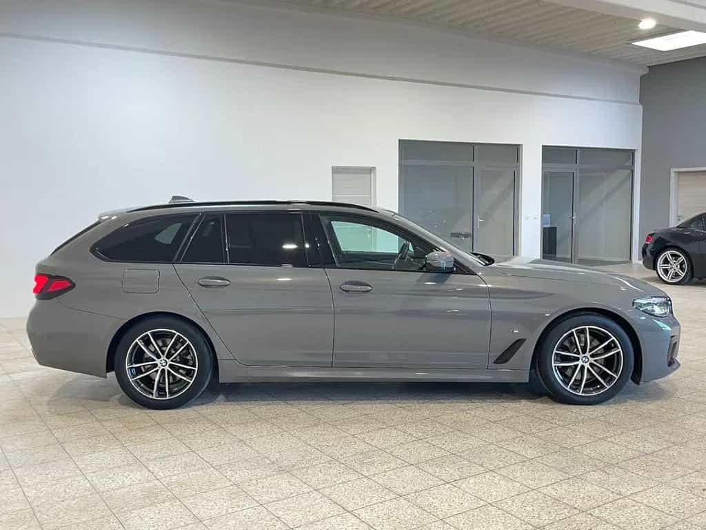BMW 5 Series 520d Touring M Sport *FACELIFT*1.Hand*H&K*R-CAM* 10/2020-photo-6