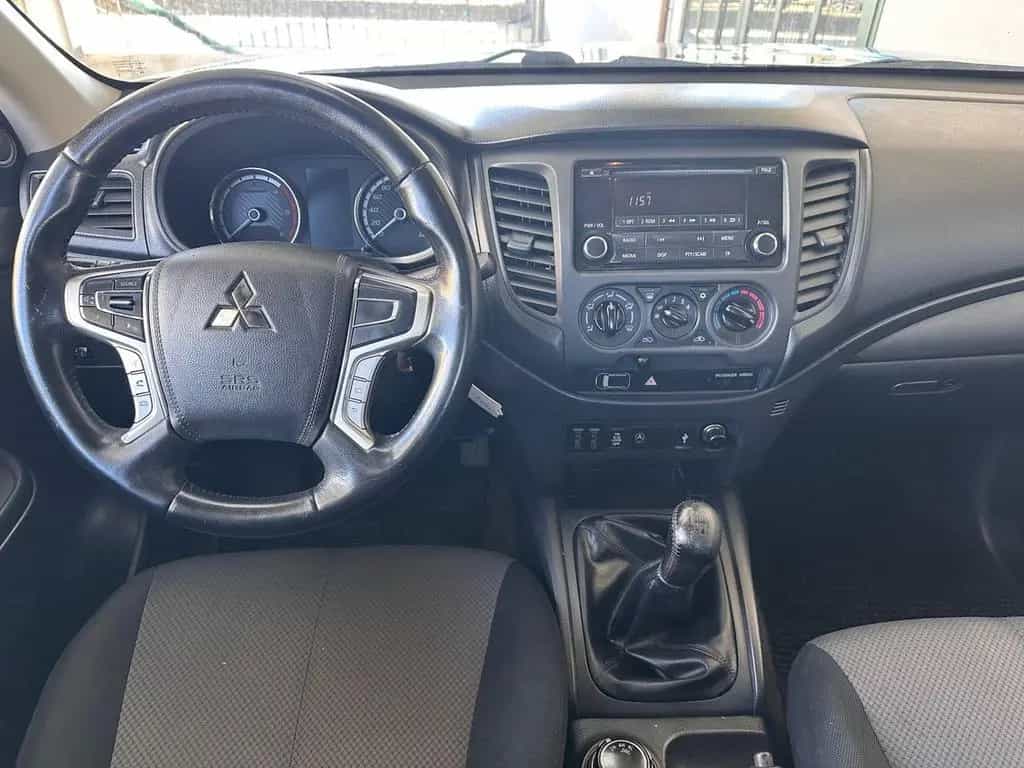 Mitsubishi L200 Club Cab L200 cl.cab 2.3d Invite 05/2020-photo-10