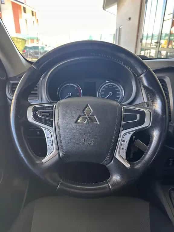 Mitsubishi L200 Club Cab L200 cl.cab 2.3d Invite 05/2020-photo-11