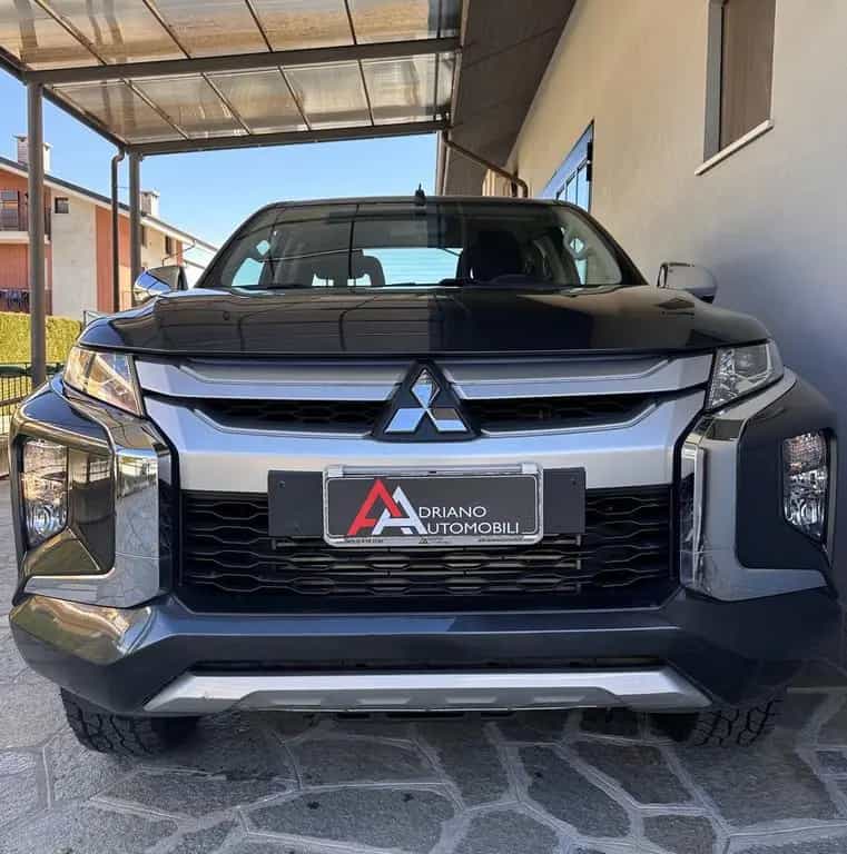 Mitsubishi L200 Club Cab L200 cl.cab 2.3d Invite 05/2020-photo-7