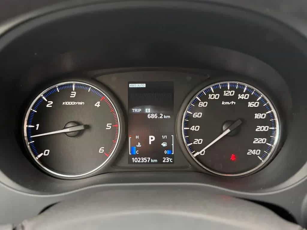 Mitsubishi Outlander SUV-Star+ 4WD LED*AHK*NAVI 04/2016-photo-14