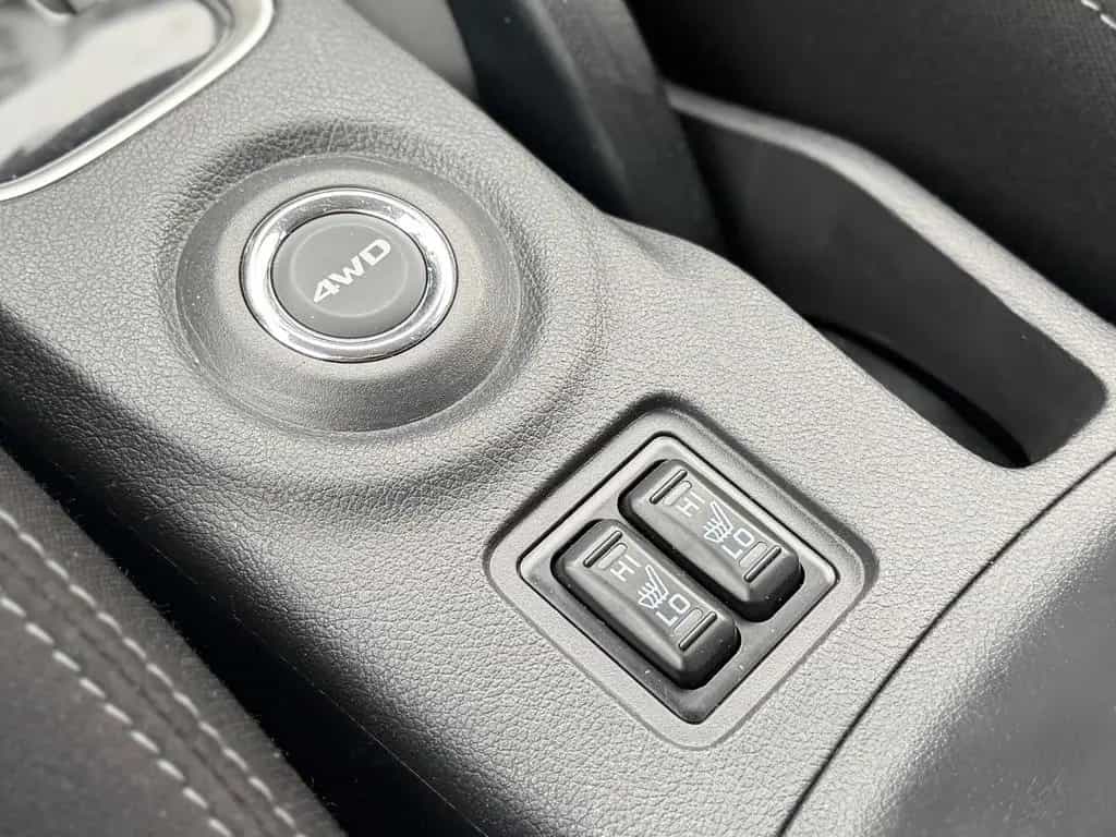 Mitsubishi Outlander SUV-Star+ 4WD LED*AHK*NAVI 04/2016-photo-19