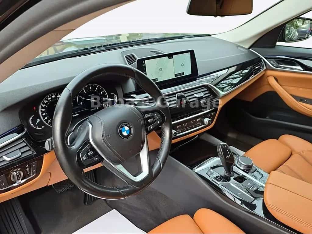 BMW 5 Series 540i Touring xDrive Sport Line 04/2018-photo-12