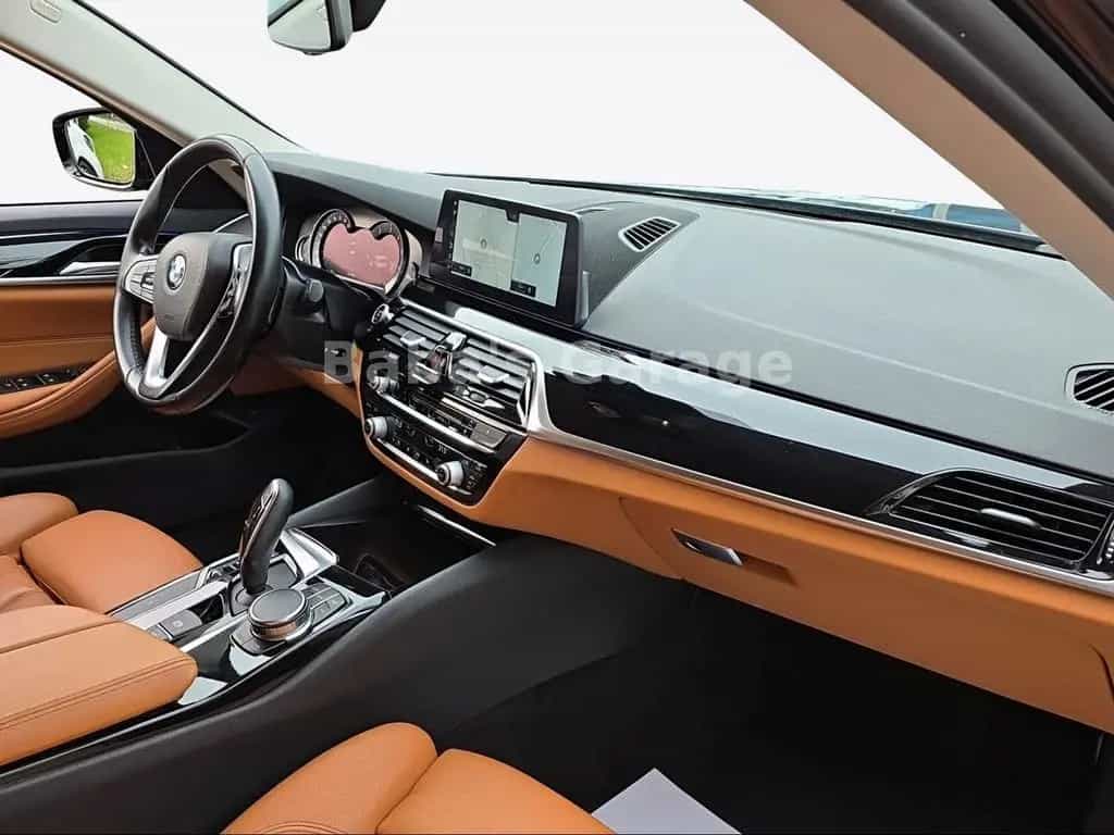 BMW 5 Series 540i Touring xDrive Sport Line 04/2018-photo-14