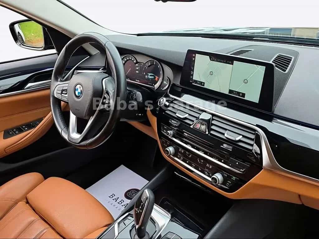 BMW 5 Series 540i Touring xDrive Sport Line 04/2018-photo-23