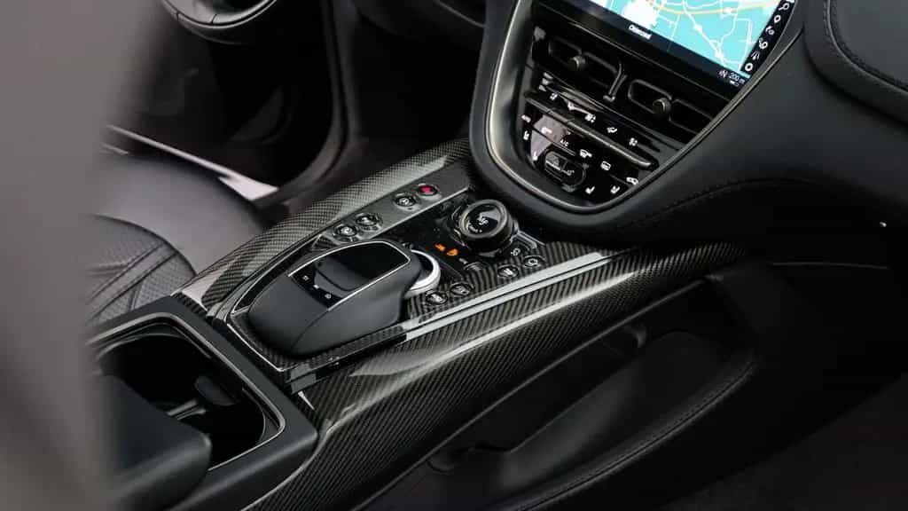 Aston Martin DBX 4.0 V8 707, Carbon, Sitzbelüft, AHK, Pano 02/2023-photo-17