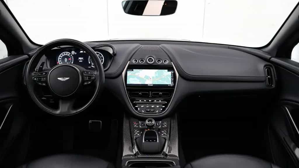 Aston Martin DBX 4.0 V8 707, Carbon, Sitzbelüft, AHK, Pano 02/2023-photo-33