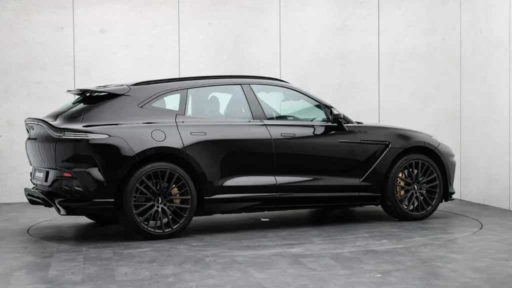 Aston Martin DBX 4.0 V8 707, Carbon, Sitzbelüft, AHK, Pano 02/2023-photo-38