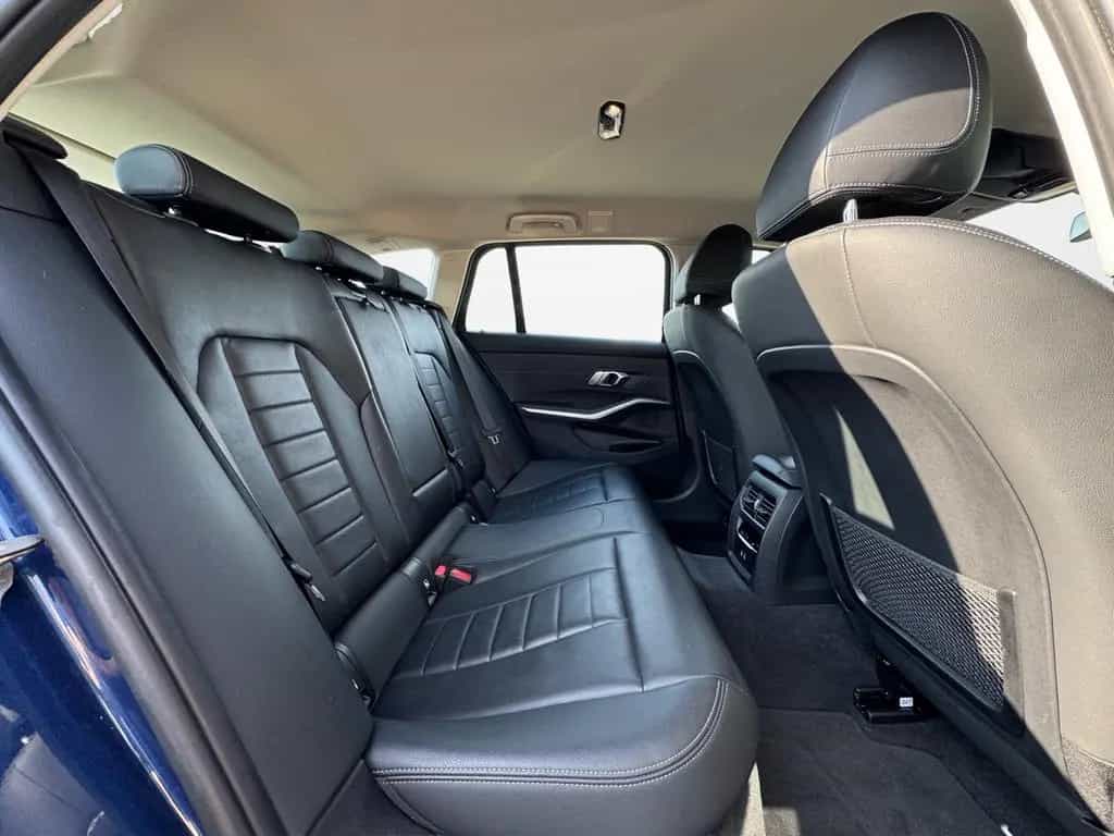 BMW 320 d Touring Leder/Laser/Keyless/AHK/360°/HuD 08/2020-photo-17