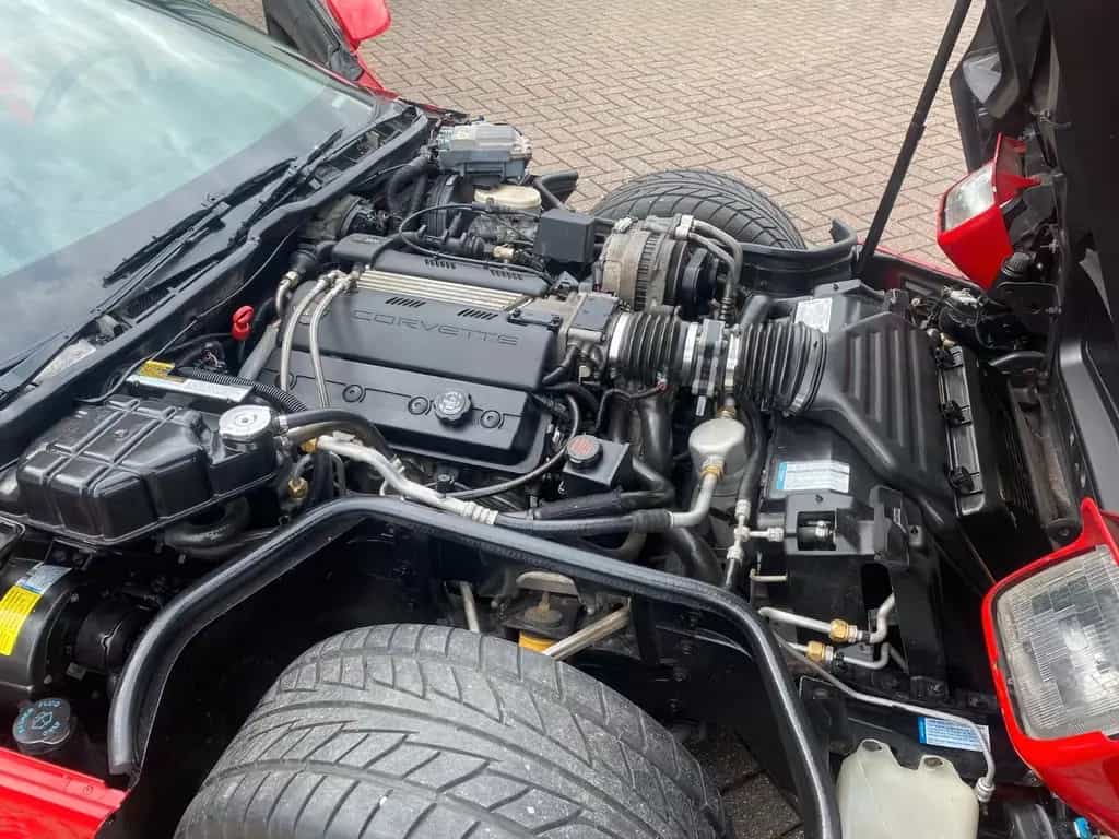 Corvette C4 Targa  LT1 Top gepflegt Rostfrei 07/1996-photo-18