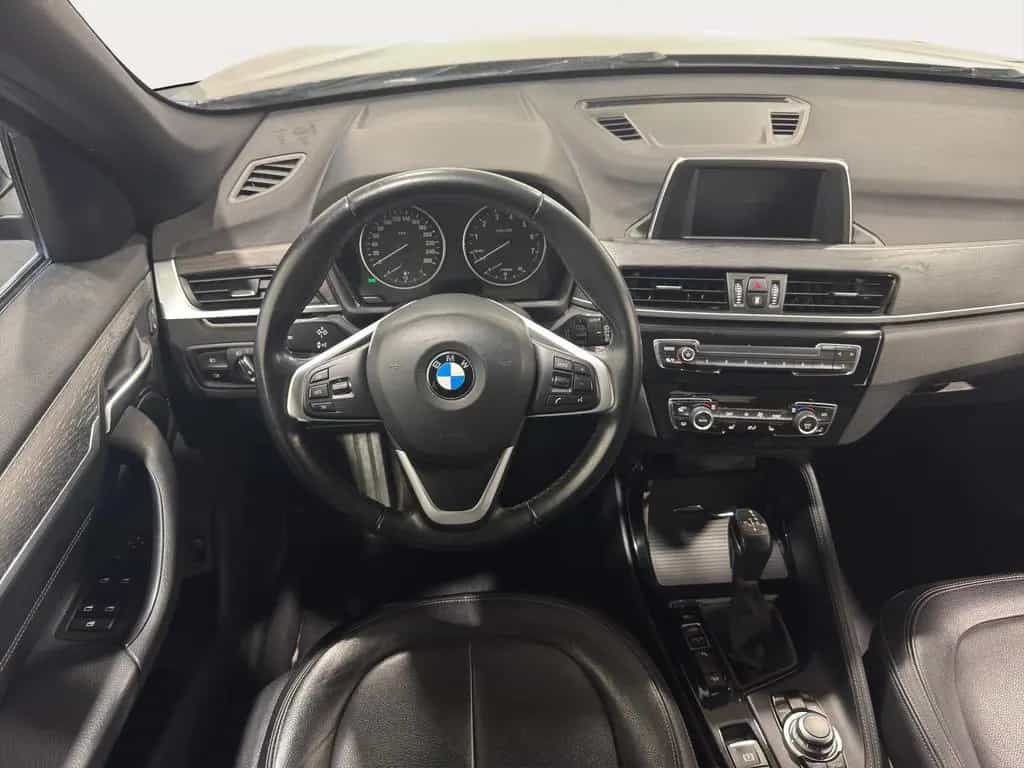 BMW X1 xDrive 20 i xLine *NAVI*LED*INDIVIDUAL*KAMERA 02/2016-photo-2