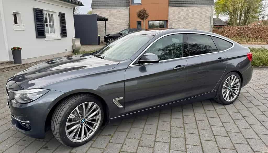 BMW 3 Series 330d xDrive Gran Turismo Luxury Line | HUD | 05/2019-photo-0
