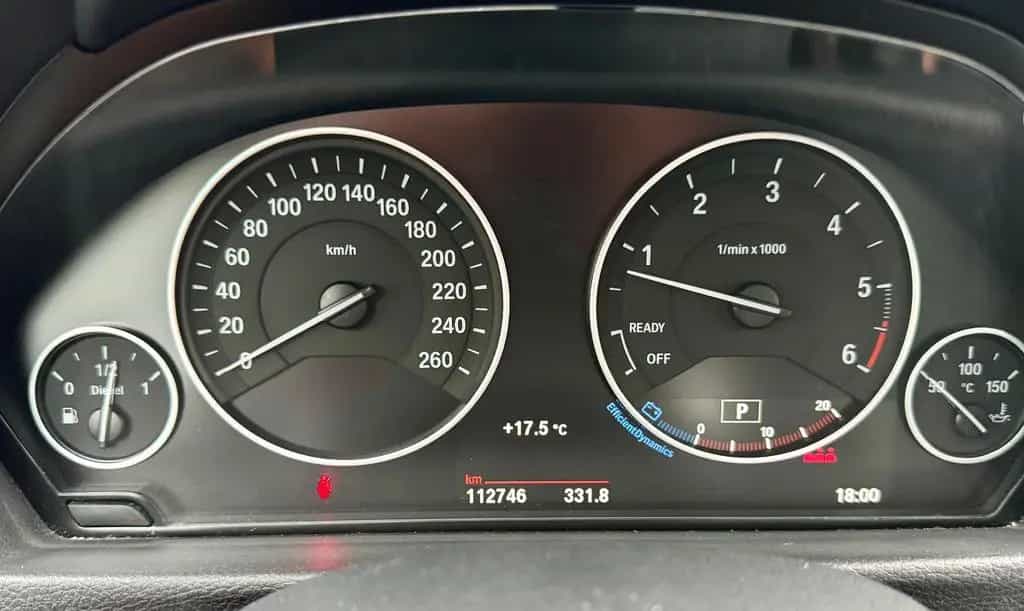 BMW 3 Series 330d xDrive Gran Turismo Luxury Line | HUD | 05/2019-photo-10