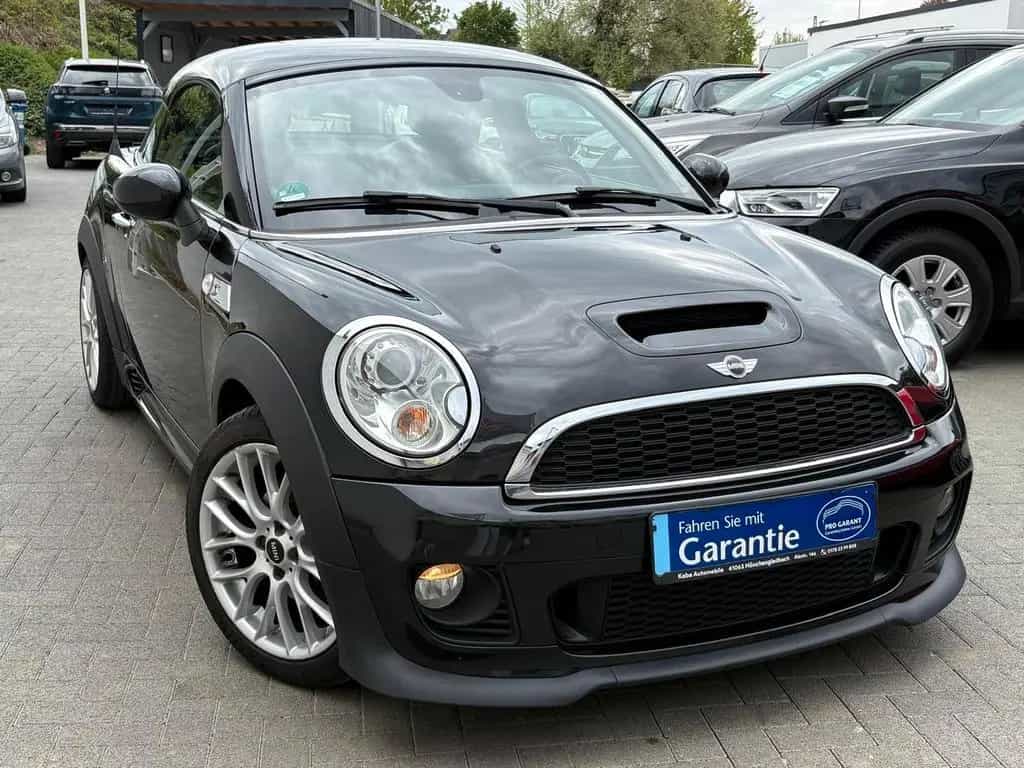 MINI Cooper SD Coupé -JohnCooperWorks- 06/2013-photo-1