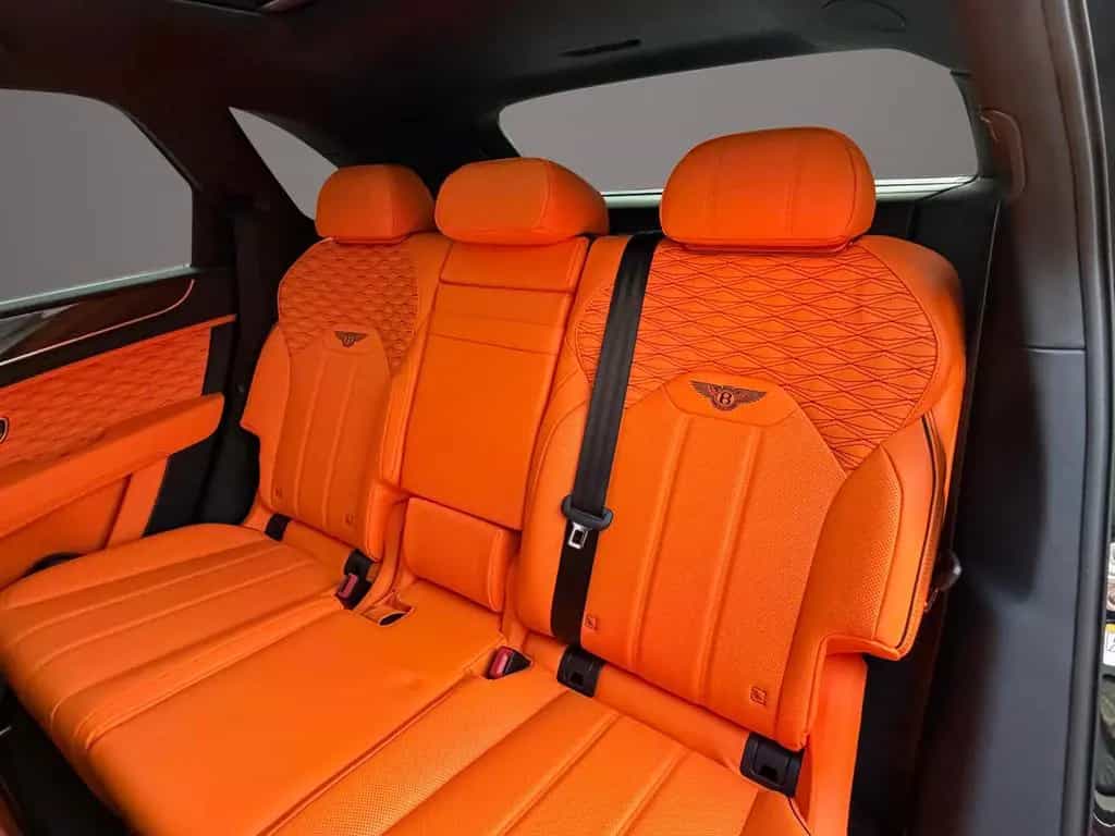 Bentley Bentayga V8 SPEED - AKRAPOVIC - CARBON BREMSEN null-photo-15