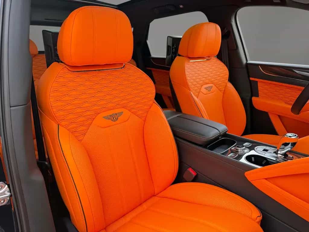 Bentley Bentayga V8 SPEED - AKRAPOVIC - CARBON BREMSEN null-photo-20