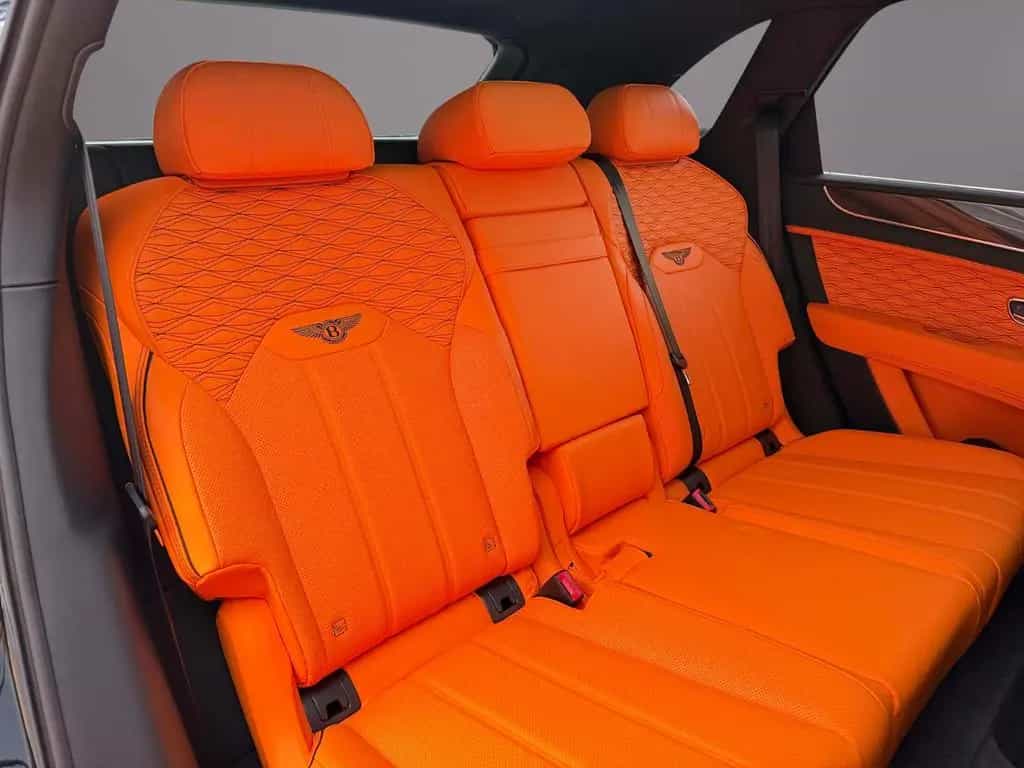 Bentley Bentayga V8 SPEED - AKRAPOVIC - CARBON BREMSEN null-photo-23