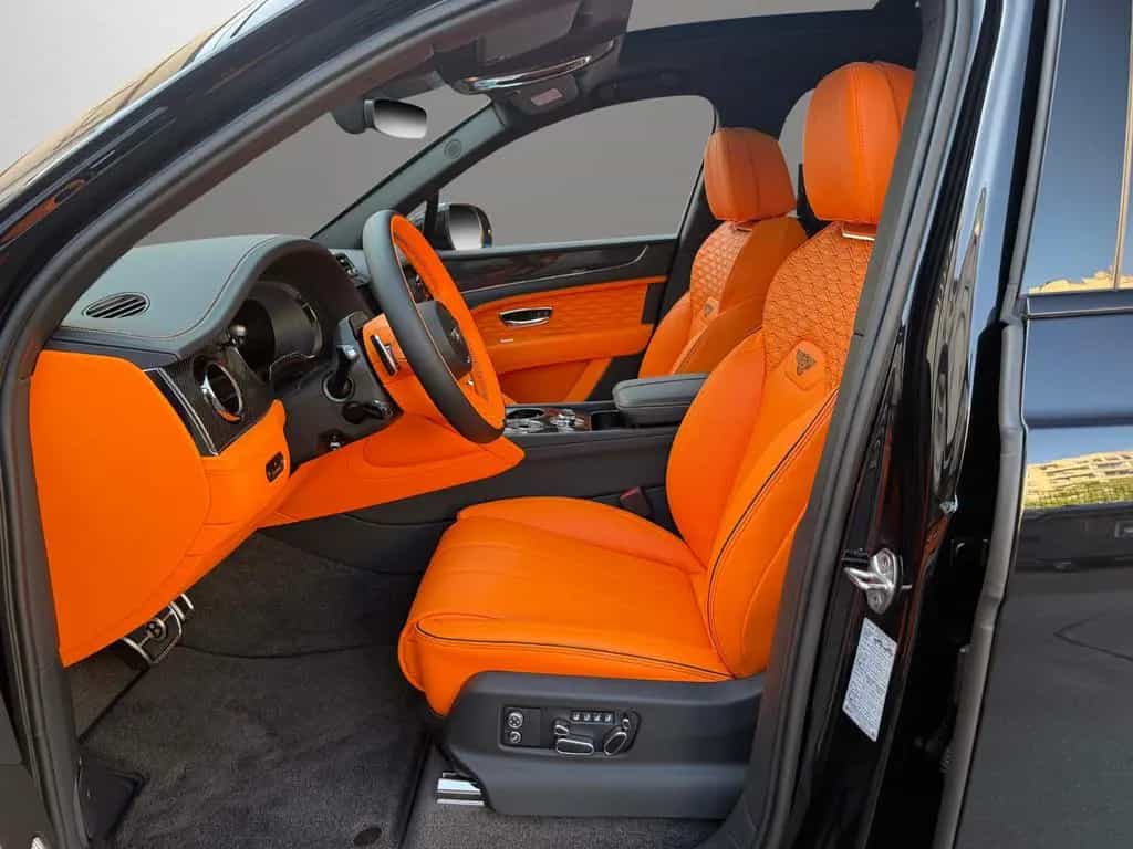 Bentley Bentayga V8 SPEED - AKRAPOVIC - CARBON BREMSEN null-photo-9