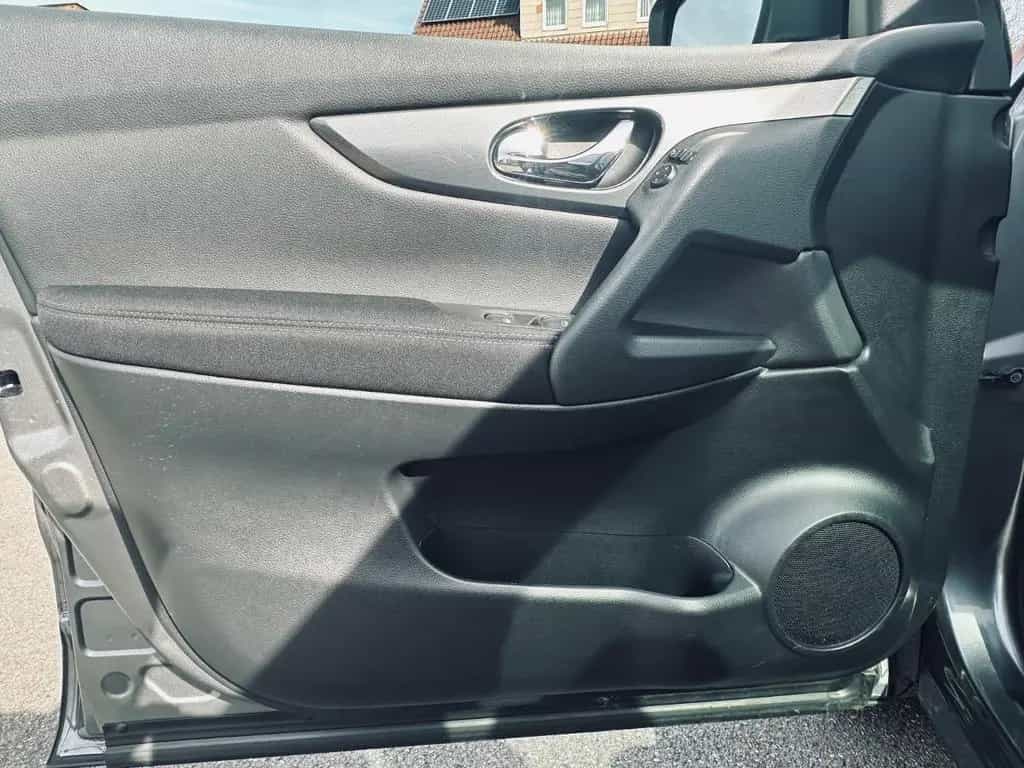 Nissan Qashqai N-Connecta*360Kamera*Navi*Pano*LED*Keyle 10/2018-photo-21