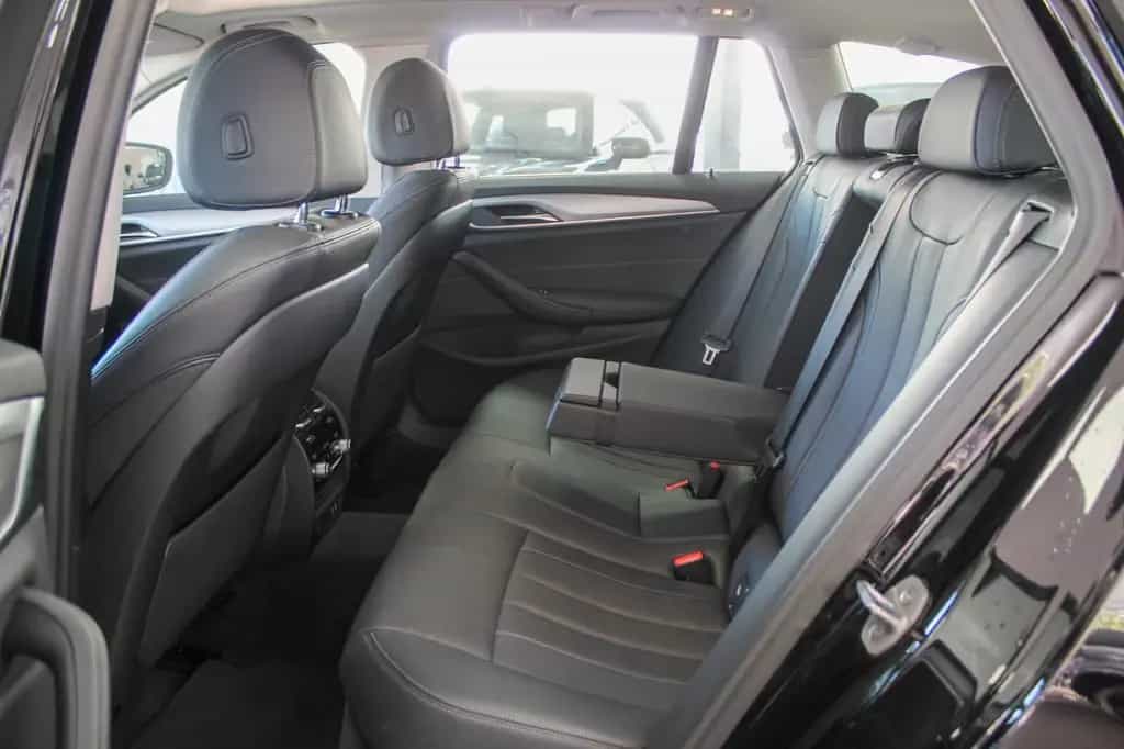 BMW 5 Series 520d Touring Pano Leder Kamera AHK 1.Hand 04/2022-photo-15