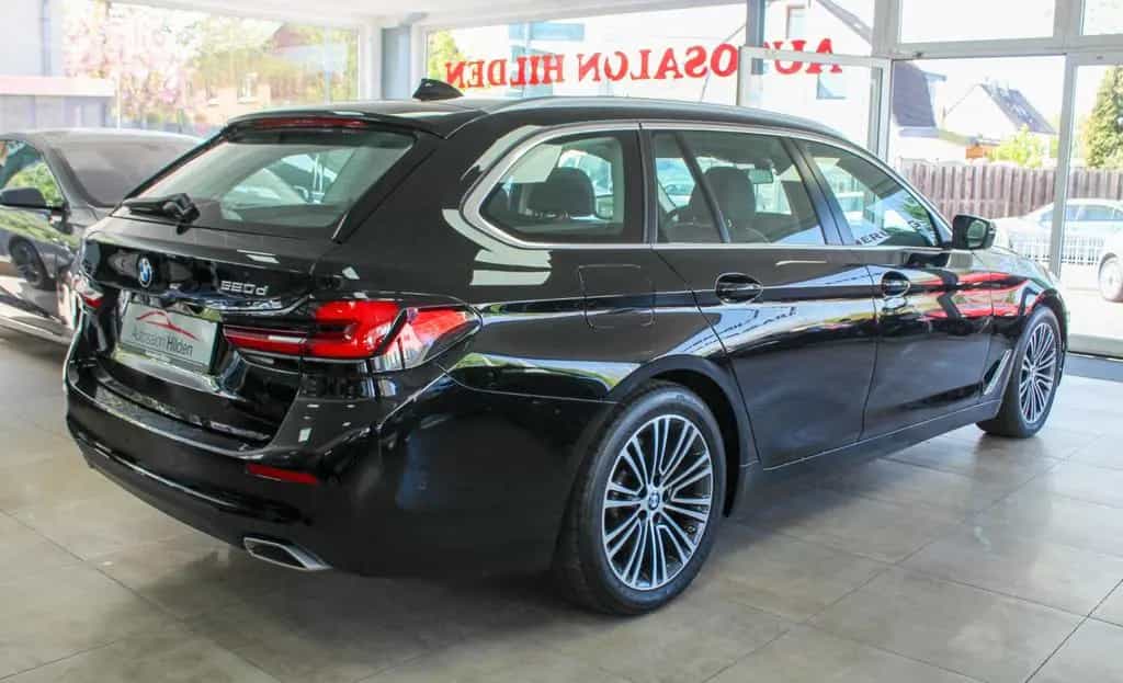 BMW 5 Series 520d Touring Pano Leder Kamera AHK 1.Hand 04/2022-photo-7