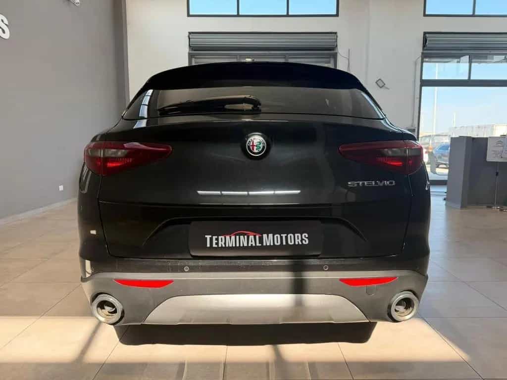 Alfa Romeo Stelvio 2.2 Turbodiesel 160 CV AT8 RW 01/2019-photo-2