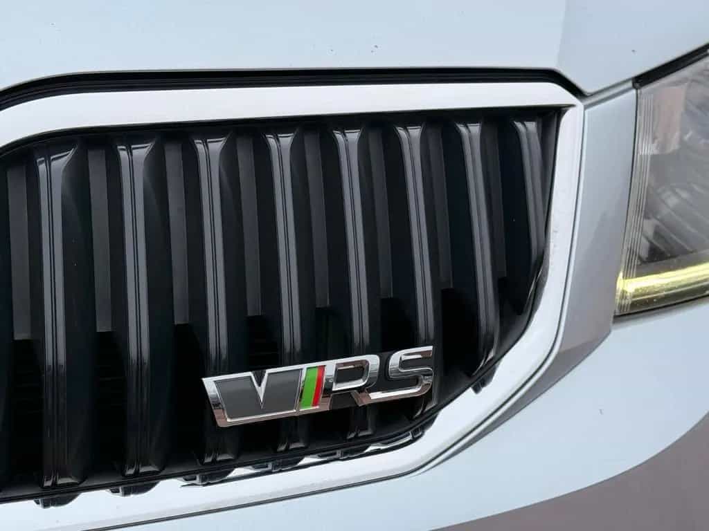 Skoda Octavia Combi RS KEYLESS*DSG*LED*CARBON*TÜV*TOP 11/2013-photo-10