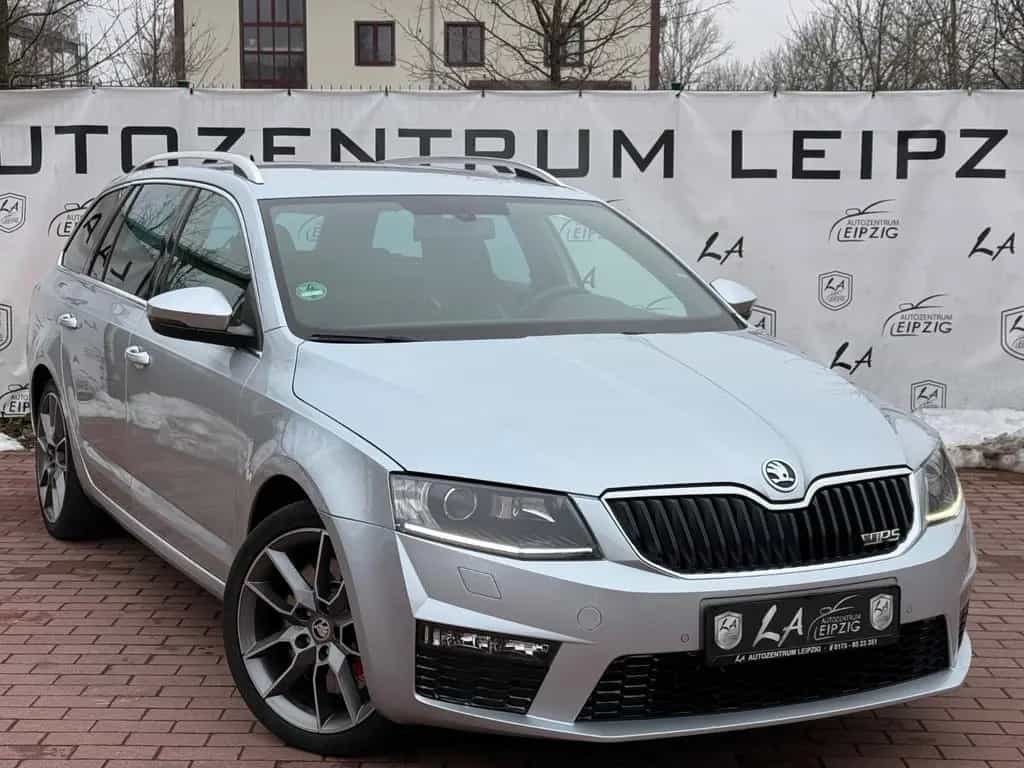 Skoda Octavia Combi RS KEYLESS*DSG*LED*CARBON*TÜV*TOP 11/2013-photo-1