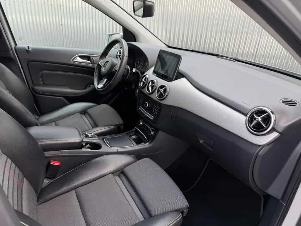 Mercedes-Benz B-Class 180 Automatik Euro 6 Navi Top Zustand 06/2017-photo-11