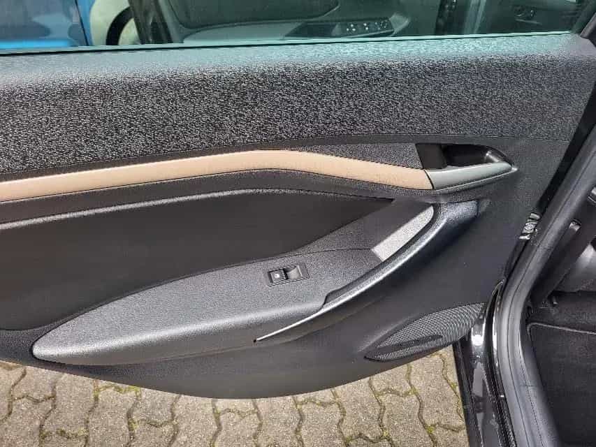Lada Vesta SW 1.6  LUXUS+KLIMAAUTOMATIK+KAMERA+1.HAND 07/2018-photo-14