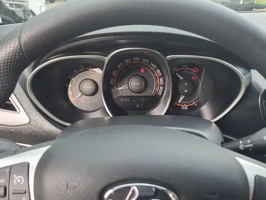 Lada Vesta SW 1.6  LUXUS+KLIMAAUTOMATIK+KAMERA+1.HAND 07/2018-photo-18