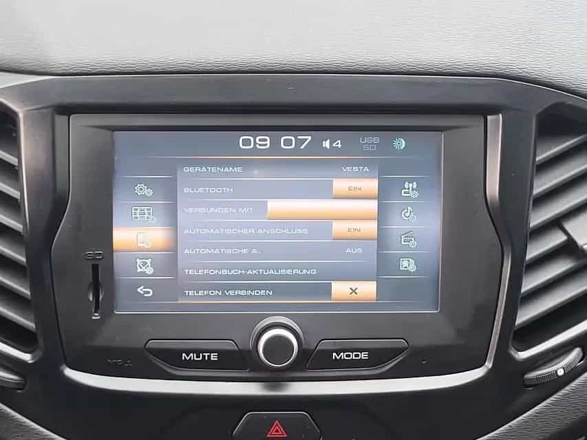 Lada Vesta SW 1.6  LUXUS+KLIMAAUTOMATIK+KAMERA+1.HAND 07/2018-photo-26