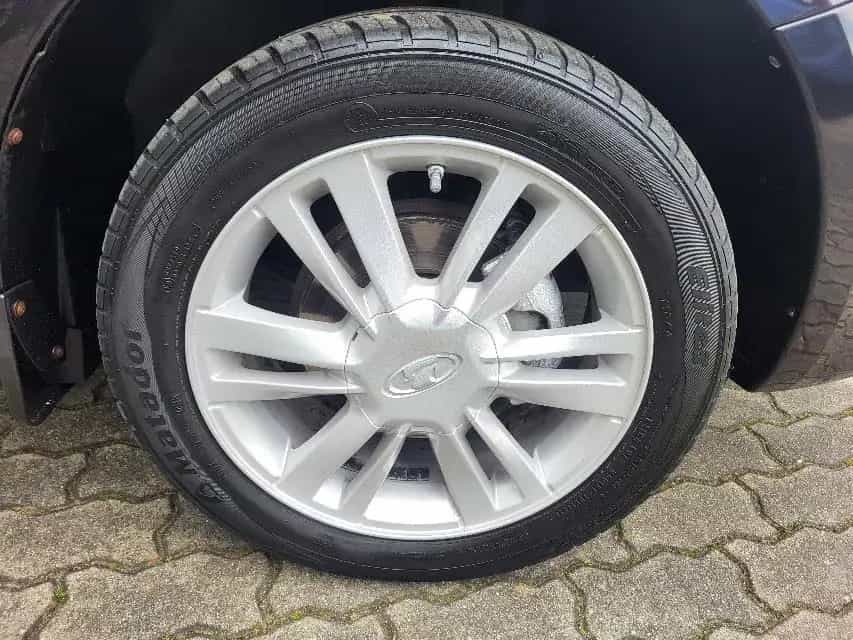 Lada Vesta SW 1.6  LUXUS+KLIMAAUTOMATIK+KAMERA+1.HAND 07/2018-photo-4
