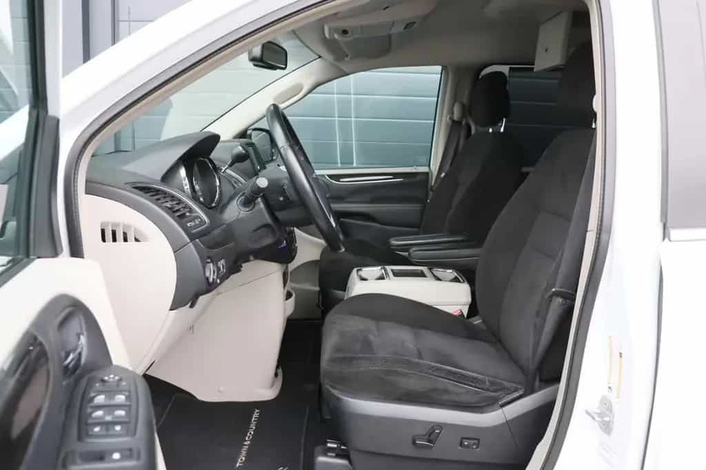 Chrysler Voyager V6/AHK/LPG/7-Sitzen/KAMERA/DVD/AMBIE/R17 12/2015-photo-12