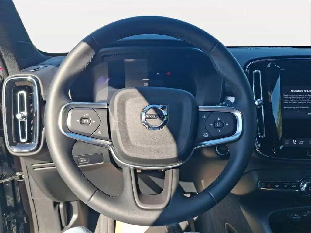Volvo XC40 B3 Black Edition Plus 360° AHK PANO H/K LED 04/2025-photo-10